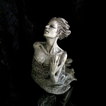 Victorian Ghost Statue, Hand Painted Resin Sculpture, Glow in the Dark | Gothic Horror Haunting Art| Dark Folklore Art for Spooky Home Decor