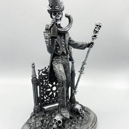 Baron Samedi, Voodoo Loa of Death Statue, Hand Painted Resin Sculpture | Legendary Voodoo Figurine | Gothic Altar Statue for Witchy Decor